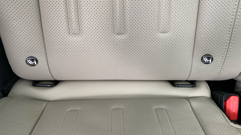 Land Rover Defender 3.0 D250 SE 90 3dr Auto Diesel Estate